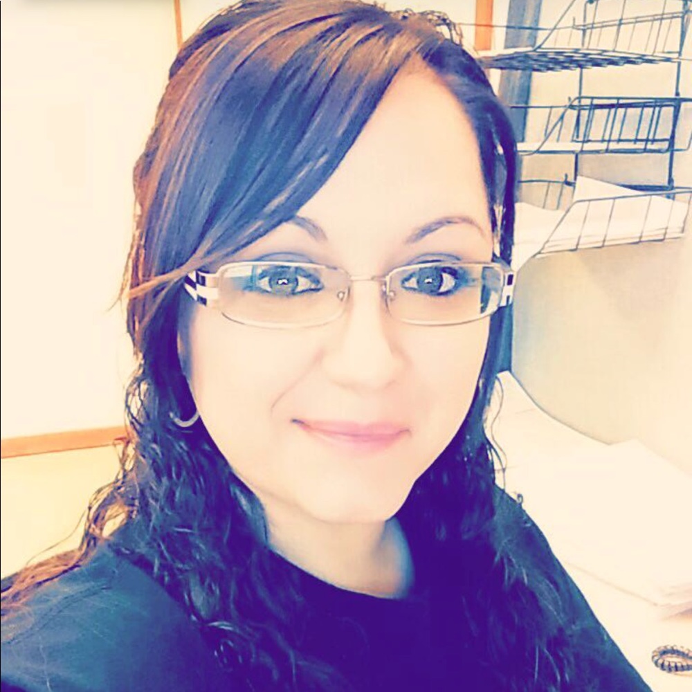 Meet your Posher, Melissa